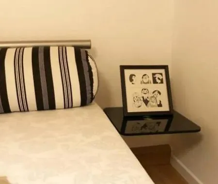 Flat For 6,best Price For Month, For Workers * Elsteraue