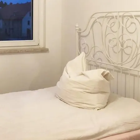 Flat For 6,best Price For Month, For Workers Apartment *