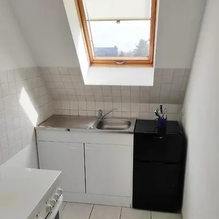 Apartment Flat For 6,best Price For Month, For Workers *