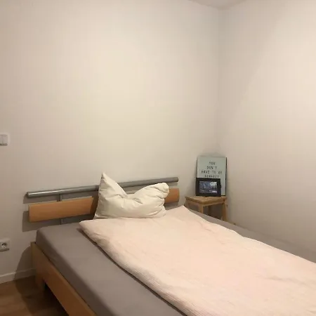 Flat For 6,best Price For Month, For Workers * Elsteraue