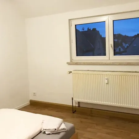 Flat For 6,best Price For Month, For Workers * Elsteraue