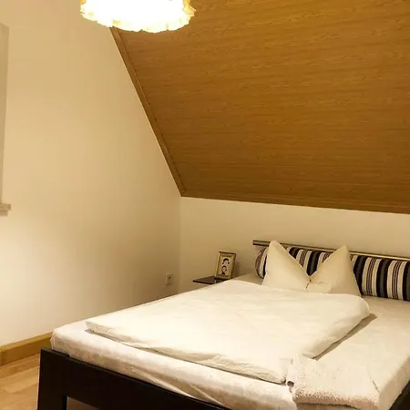 Apartment Flat For 6,best Price For Month, For Workers *