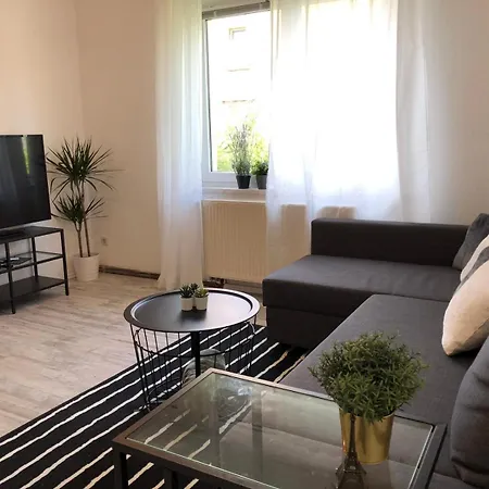 Flat For 6,best Price For Month, For Workers *