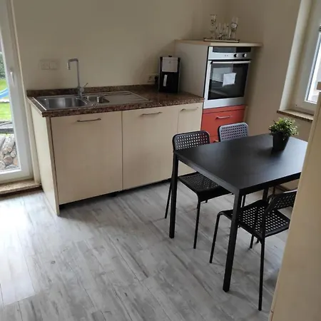 Flat For 6,best Price For Month, For Workers *