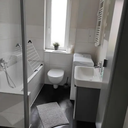 Appartement Flat For 6,best Price For Month, For Workers Elsteraue
