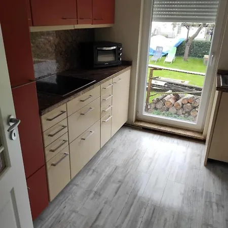 Flat For 6,best Price For Month, For Workers