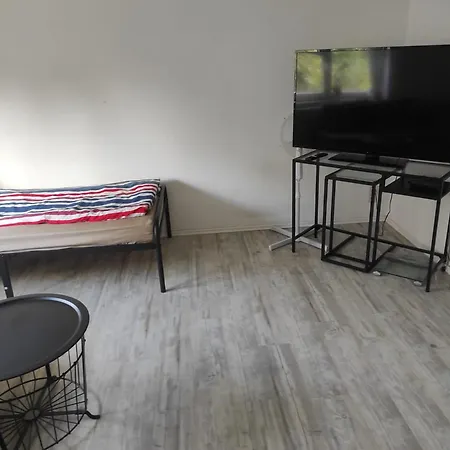Flat For 6,best Price For Month, For Workers Appartement *