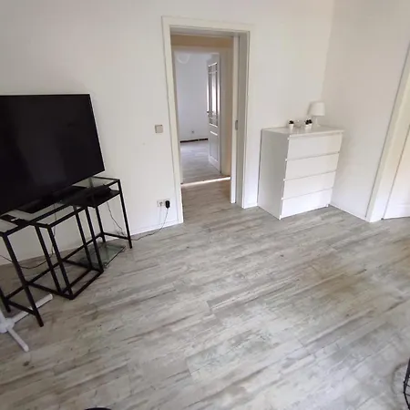 Appartement Flat For 6,best Price For Month, For Workers Elsteraue
