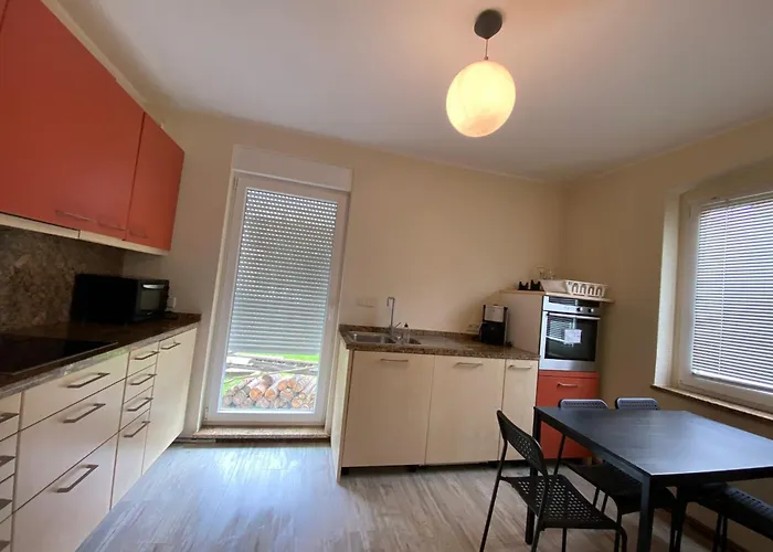 Flat For 6,best Price For Month, For Workers Lägenhet *