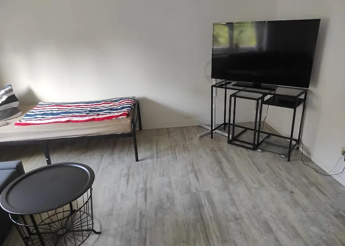 Flat For 6,best Price For Month, For Workers Lägenhet *