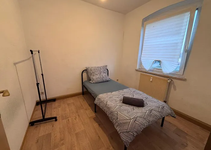 Flat For 6,best Price For Month, For Workers Lägenhet