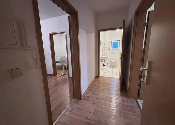 Flat For 6,best Price For Month, For Workers *